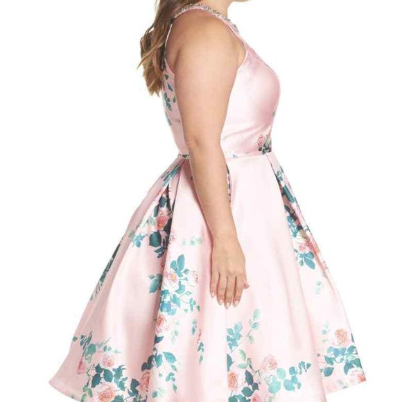 MAC DUGGAL  EMBELLISHED NECK FLORAL PRINT FIT & FLARE sz 20W - Picture 3 of 10